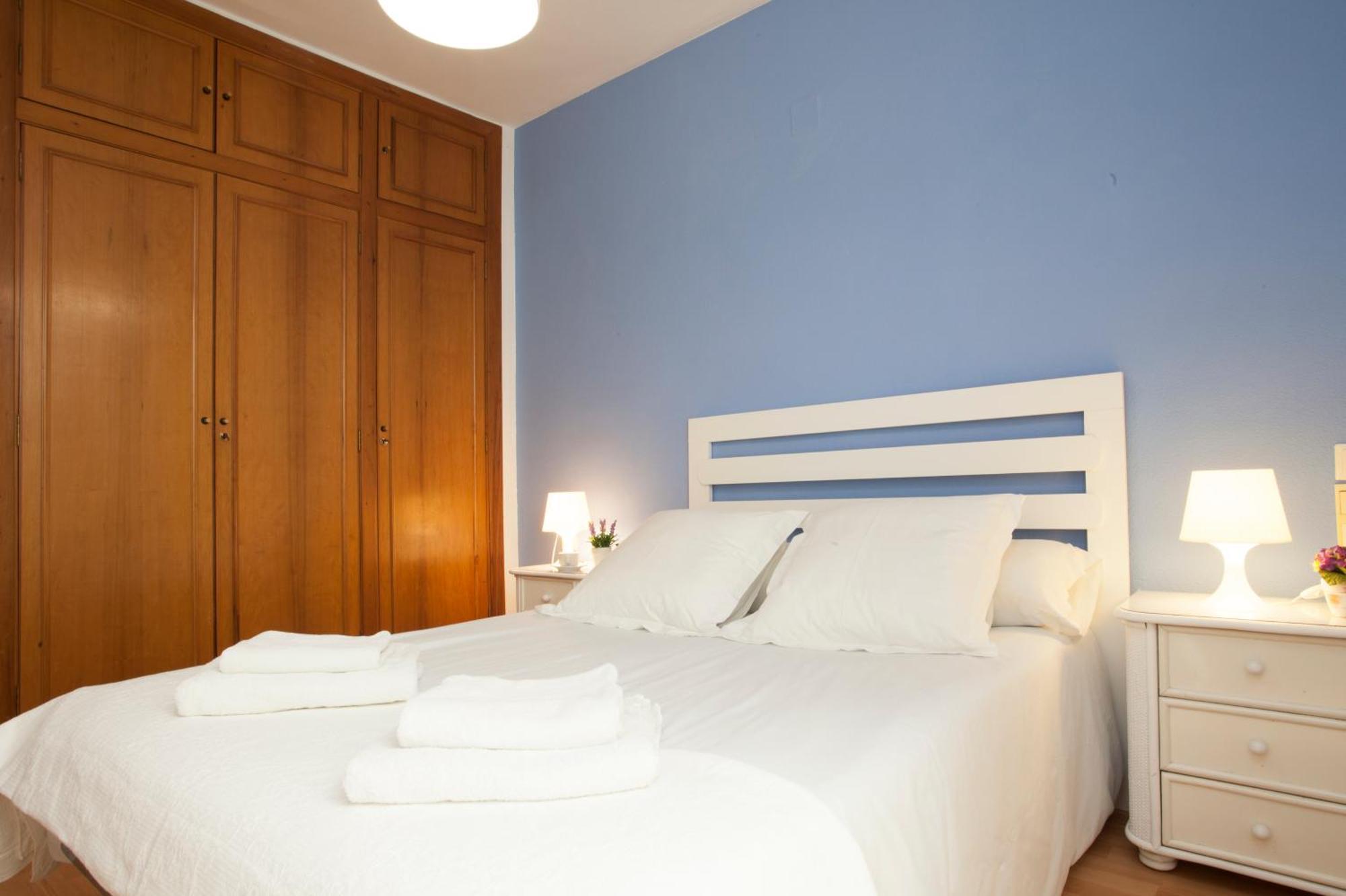Singular Apartments Jorge Juan Valencia Room photo