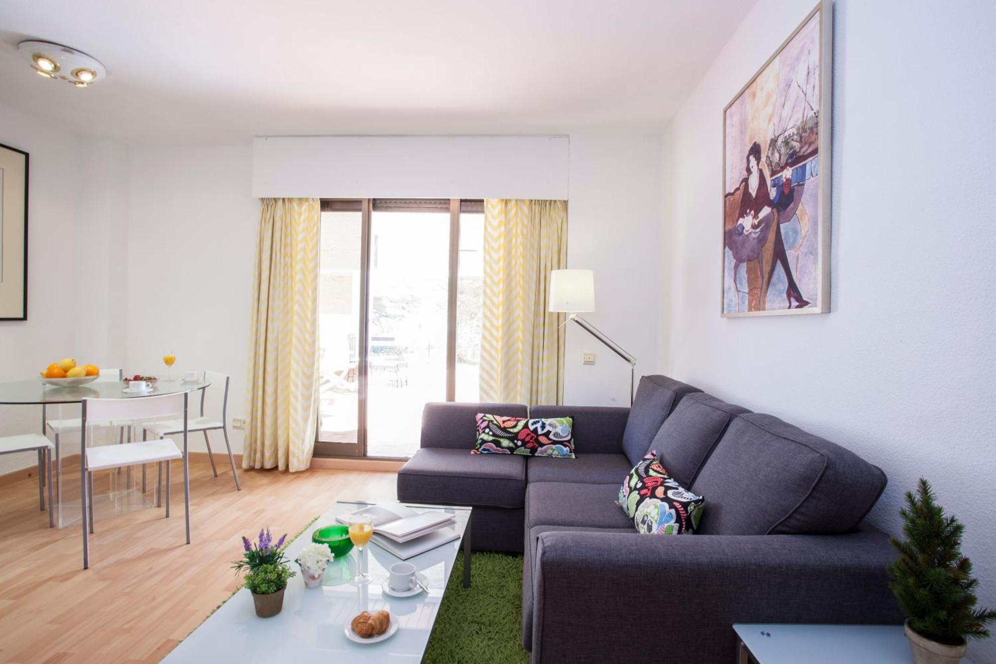 Singular Apartments Jorge Juan Valencia Room photo