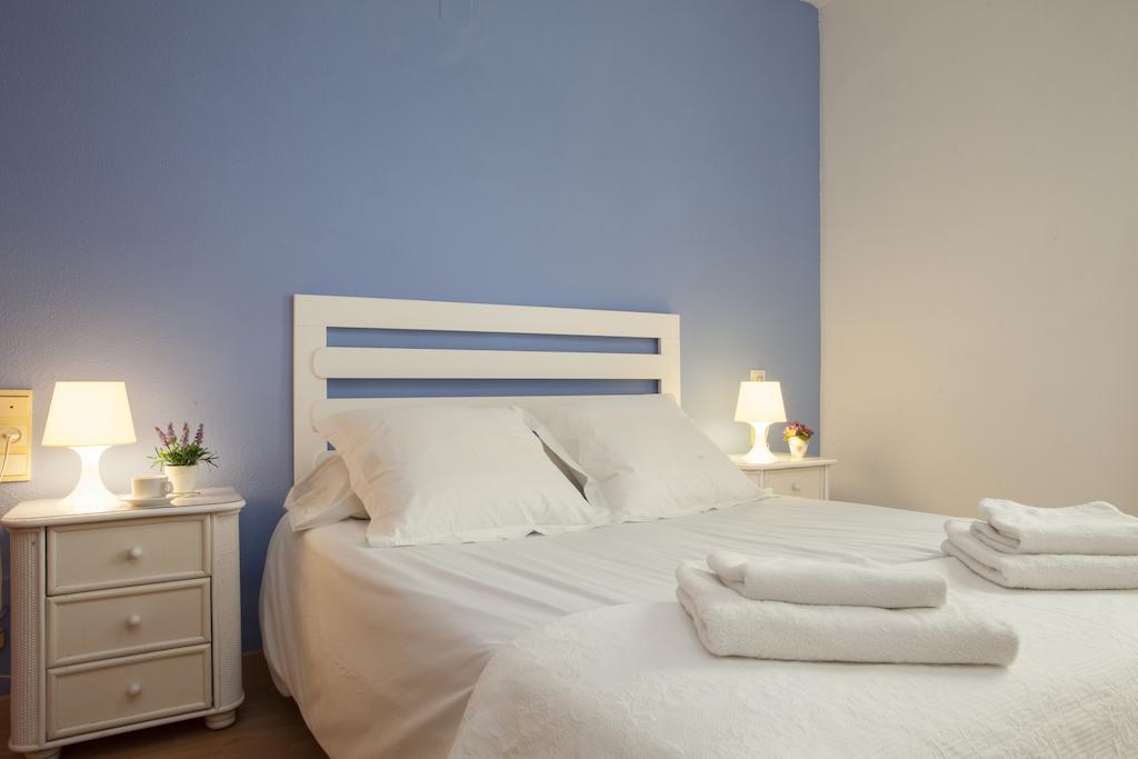 Singular Apartments Jorge Juan Valencia Room photo