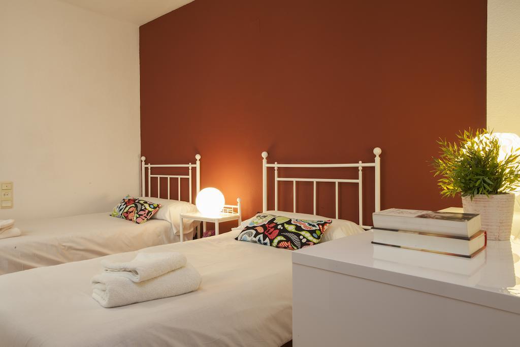 Singular Apartments Jorge Juan Valencia Room photo